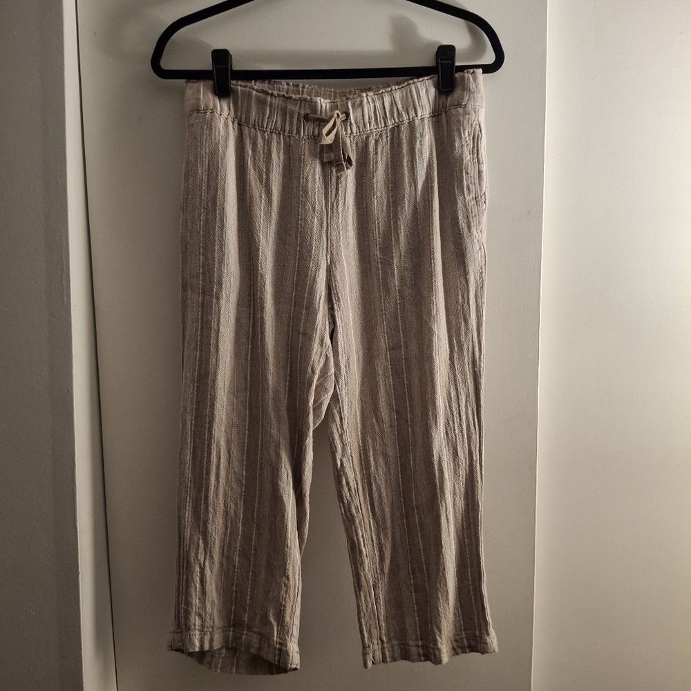 Juniper + Lime Women's Casual Tan Striped Linen Cropped Pants